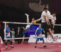 蜂鸟电竞-皖江金雕队对阵辽东雷霆队，柔道预选赛小胜，细节决定成败——中场绞杀压制对手的简单介绍