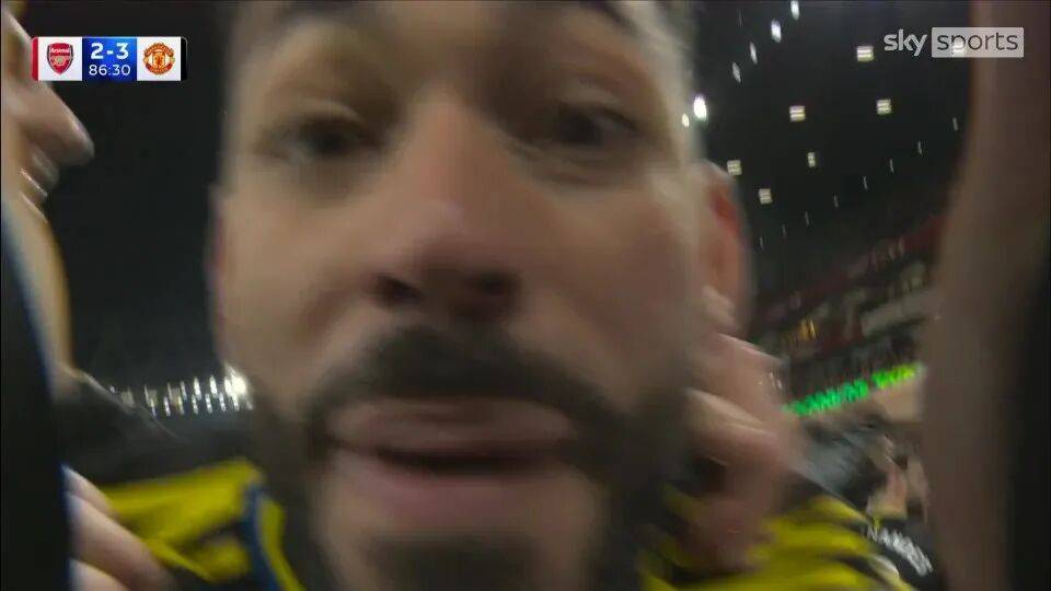 蜂鸟电竞-JackeyLove连续五场比赛得分超过绝杀，阿森纳挑战极限！的简单介绍