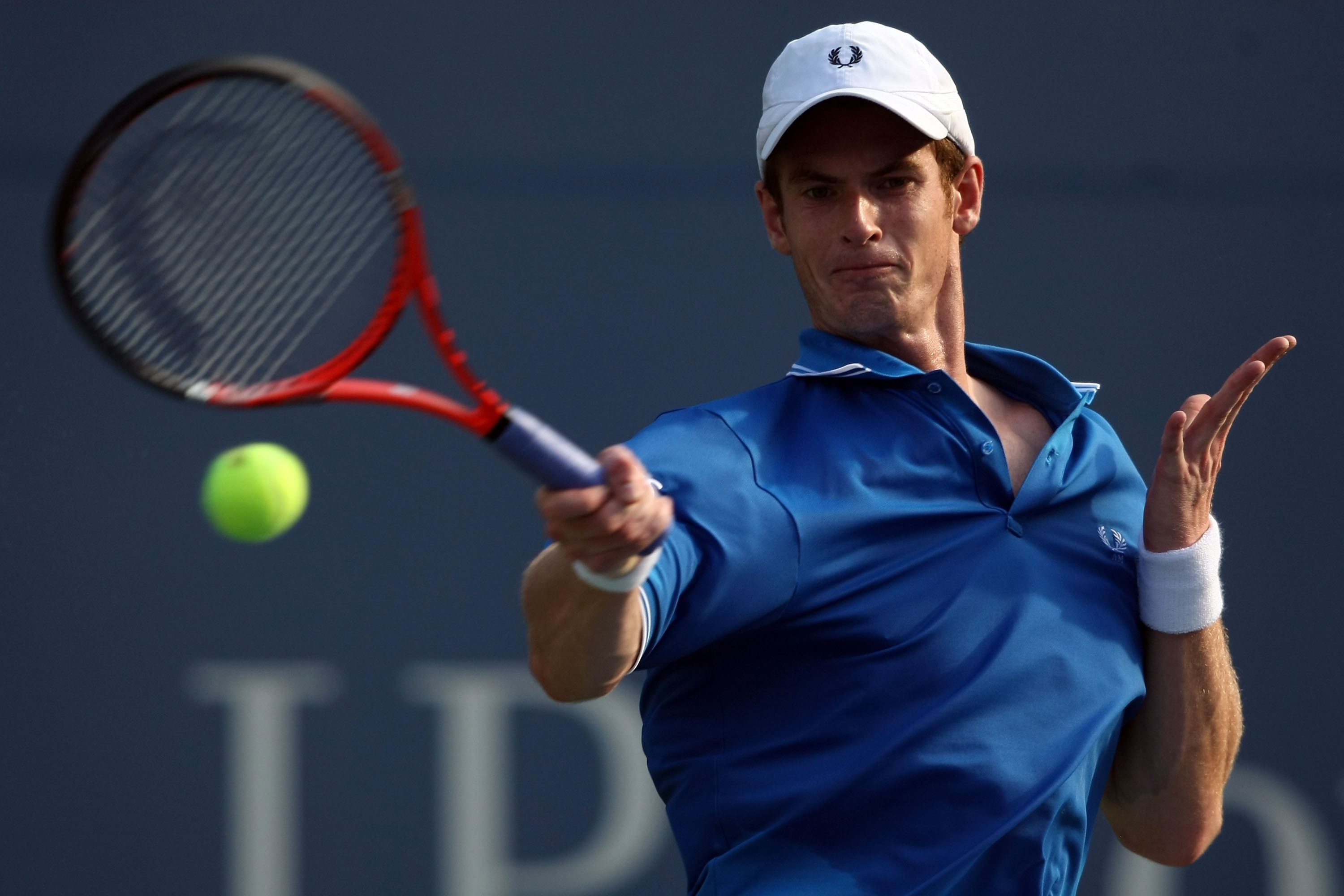 蜂鸟电竞-包含穆雷在RNG比赛中高光表现，比分优势明显引发热议！的词条